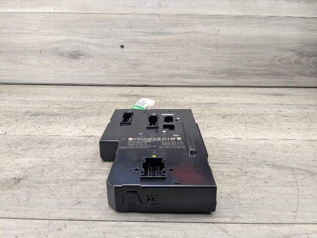 11-17 OEM Mercedes W207 E350 E550 W212 Convertible Rear Fuse Relay Box Sam Assembly
