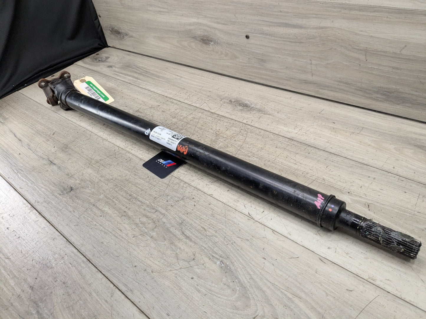 2019 BMW X3 G01 Front Propeller Driveshaft Drive Shaft 9488487 OEM BMW G01 G05 G12 G20 G30 F90 X3 M5 Front Drive Shaft Driveshaft Output
