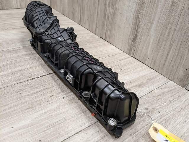 OEM BMW F90 M5 G05 G12 G16 G30 Left Driver Engine N63 S63 Intake Manifold 5-8