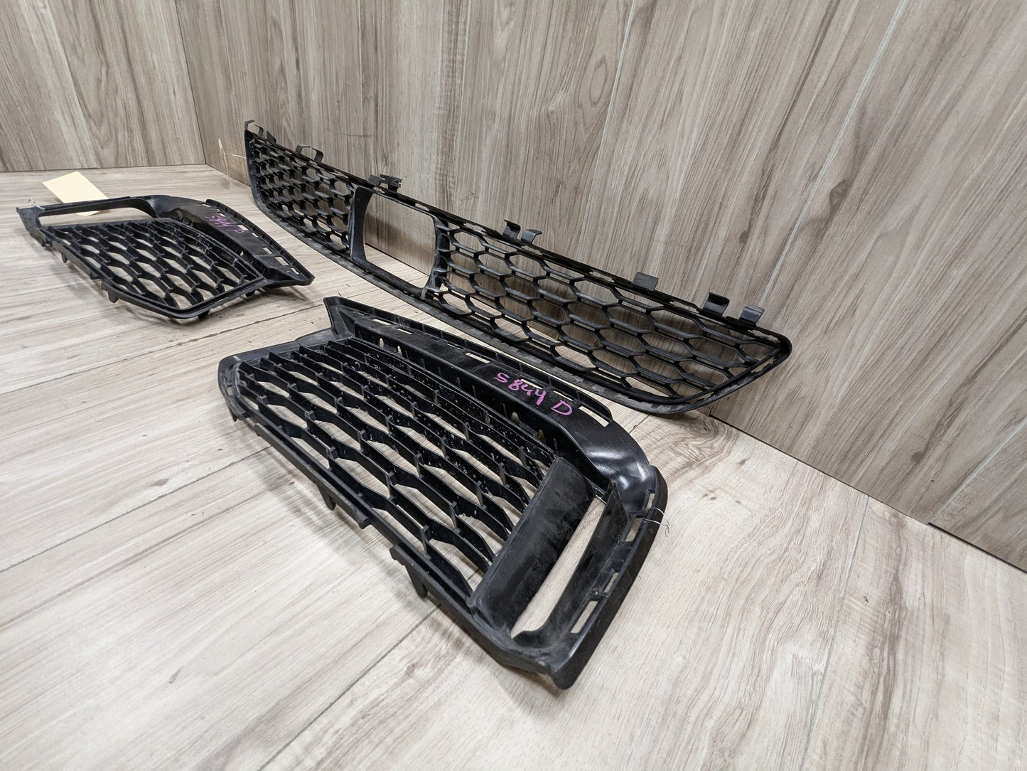 2017-2023 BMW M550i G30 Front Left Right Center Bumper Cover Grilles SET 8064931 17-20 OEM BMW G30 Front Bumper Lower Center Left Right Driver Passenger Grille Trim Black