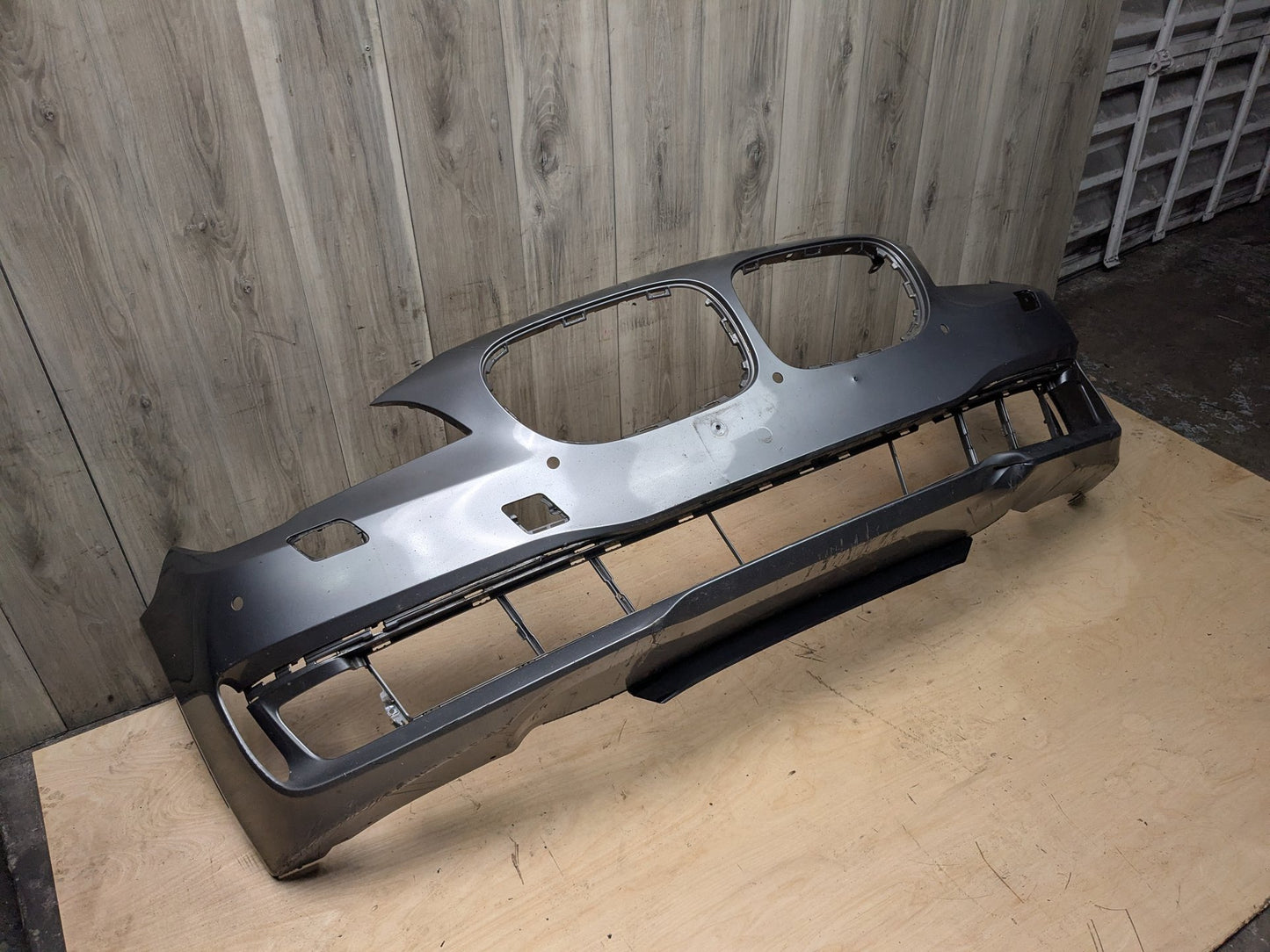 *DENT* 13-15 OEM BMW F01 F02 740 750 Front Bumper Cover Grey A52 SPACEGRAU METALLIC (A52)