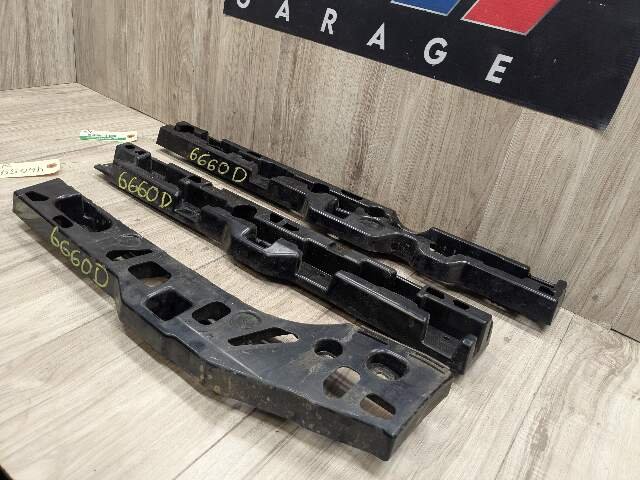 17-23 OEM BMW G30 F90 M5 Left Driver Side Skirt Rocker Panel Bracket SET