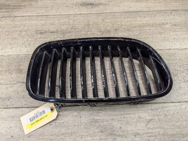 11-13 OEM BMW F10 528 535 550 Front Right Side Bumper Chrome Grille Insert*
