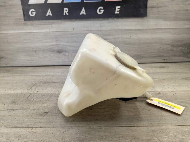 1996 - 2003 BMW Z3 E36 Windshield Reservoir Tank Assembly 1365848 M54B25O0