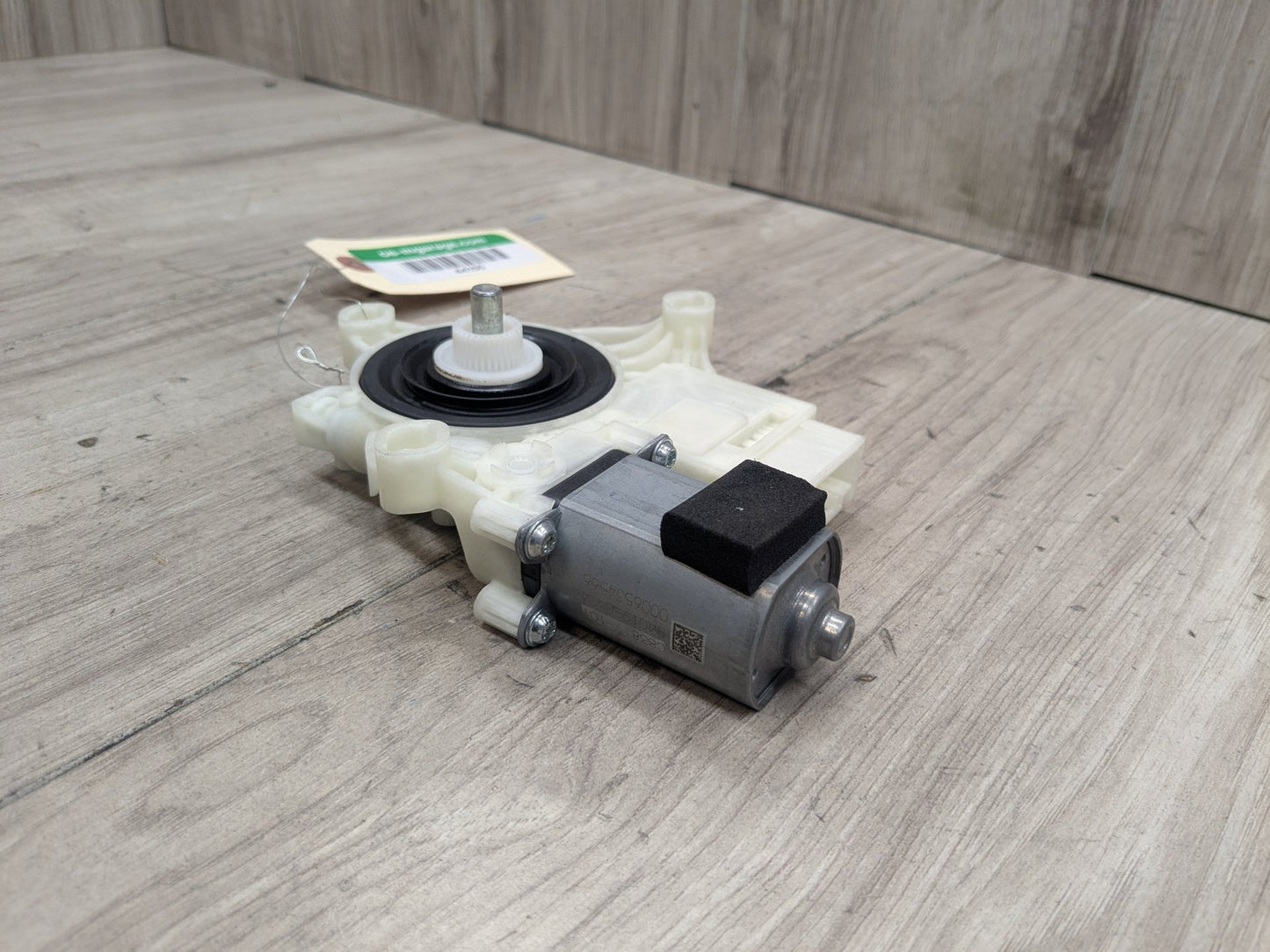 2019 BMW 330i G20 Rear Left Driver Door Window Glass Regulator Motor 8495867 19-24 OEM BMW G20 G80 330 M340 M3 Rear Left Driver Door Window Regulator Motor