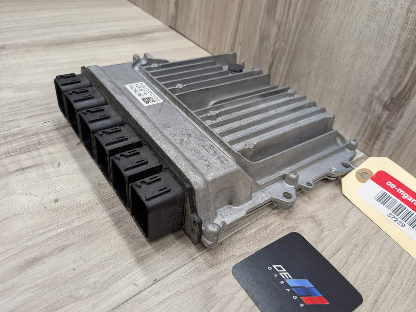 2016 BMW 740i G12 Engine Motor ECU DME Computer Module 8678937