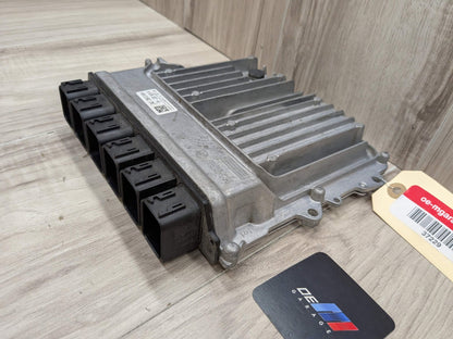 2016 BMW 740i G12 Engine Motor ECU DME Computer Module 8678937