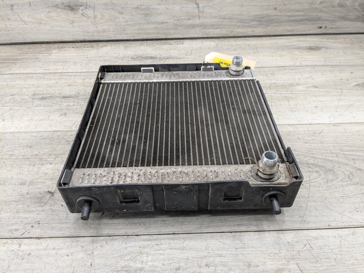 2017-2023 BMW M550i G30 Left or Right Secondary Auxiliary radiator 8619383 OEM BMW F90 F93 G12 G16 G30 M5 M8 Secondary Auxiliary Coolant Remote Radiator