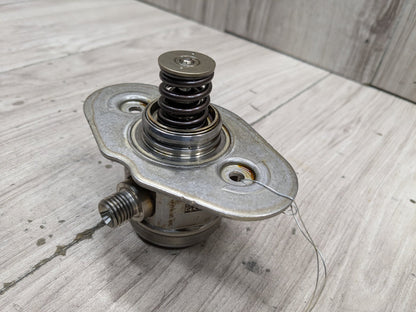 16-20 OEM BMW G11 G12 750 G30 M550 Engine N63R HPFP High Pressure Fuel Pump 5-8