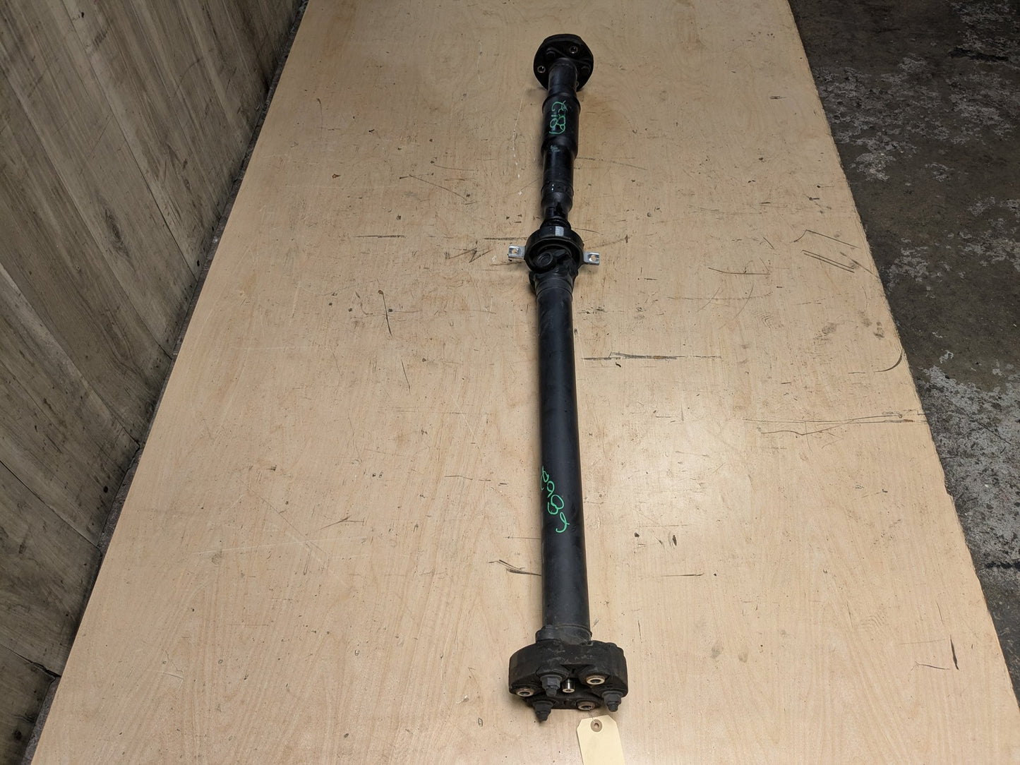 18-20 OEM BMW G30 M550 AWD Rear Drive Shaft Driveshaft Propeller