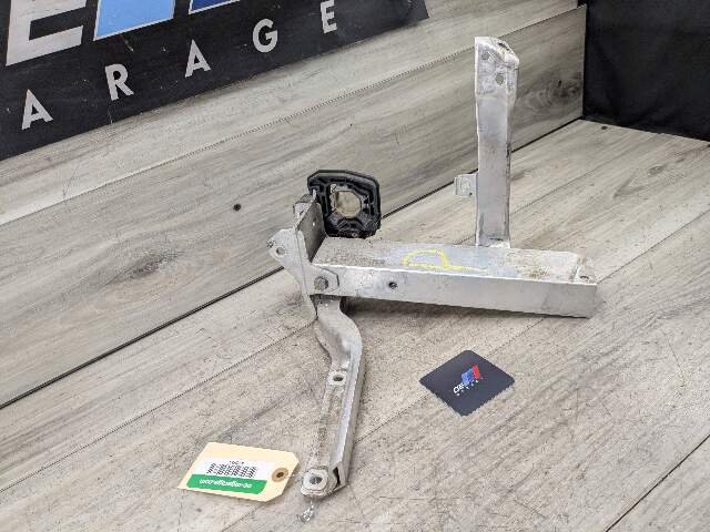 OEM BMW F01 F02 740 750 Front Right Passenger Bumper Reinforcement Mount Bracket