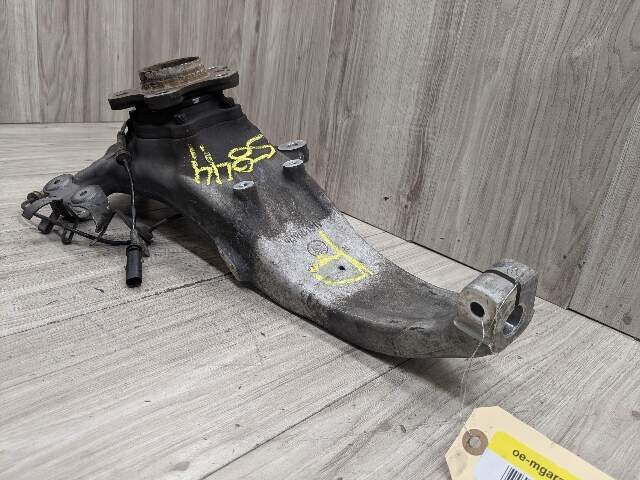 OEM BMW G15 G30 530 540 M550 AWD Front Right Passenger Spindle Knuckle Bearing