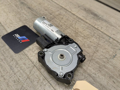 2020 BMW 330i G20 Sunroof Sun Roof Glass Motor 7424804 OEM BMW G20 G22 G26 G42 G80 G82 G87 M2 M3 M4 Sunroof Moonroof Motor Drive Unit