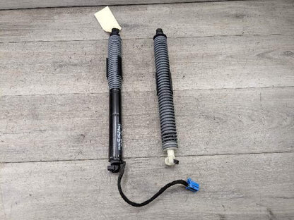 2017 - 2023 BMW M550i G30 Rear Left Right Liftgate Trunk Lid Strut Shock Supports SET 8737952 N63B44O2