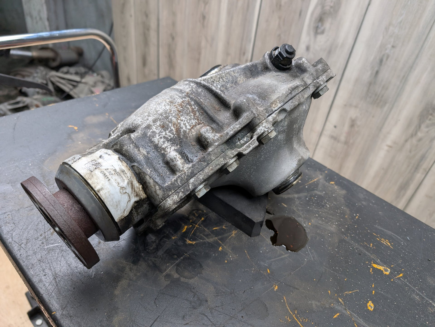 2017 BMW 340i F34 Front Axle Carrier Differential 7647386 OEM BMW G11 G12 G20 G30 xDrive AWD Front Differential Axle Gearbox Carrier 2.81