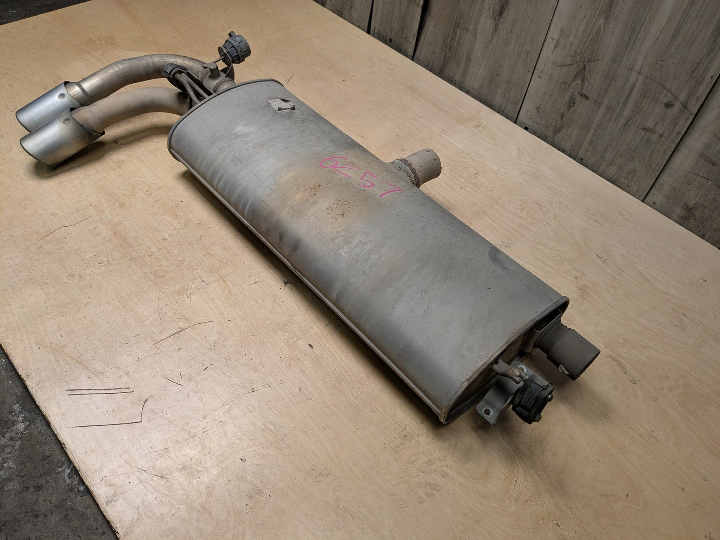 11-17 OEM BMW F25 F26 X3 X4 28iX Engine N20 Rear Exhaust Flap Muffler