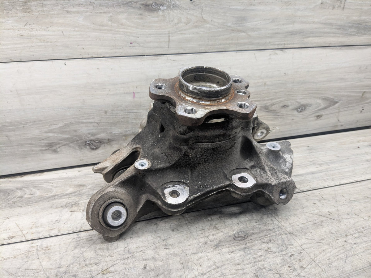 2020 BMW 330i G20 Rear Right Passenger Spindle Knuckle w/ Bearing 6879532 OEM BMW G20 330 M340 REAR Right Passenger Knuckle Wheel Hub Spindle Bearing OEM