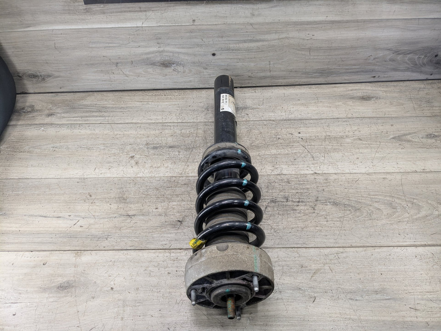 OEM BMW F15 F16 X5 X6 35iX 35dX FRONT Left Driver Strut Shock Absorber Spring