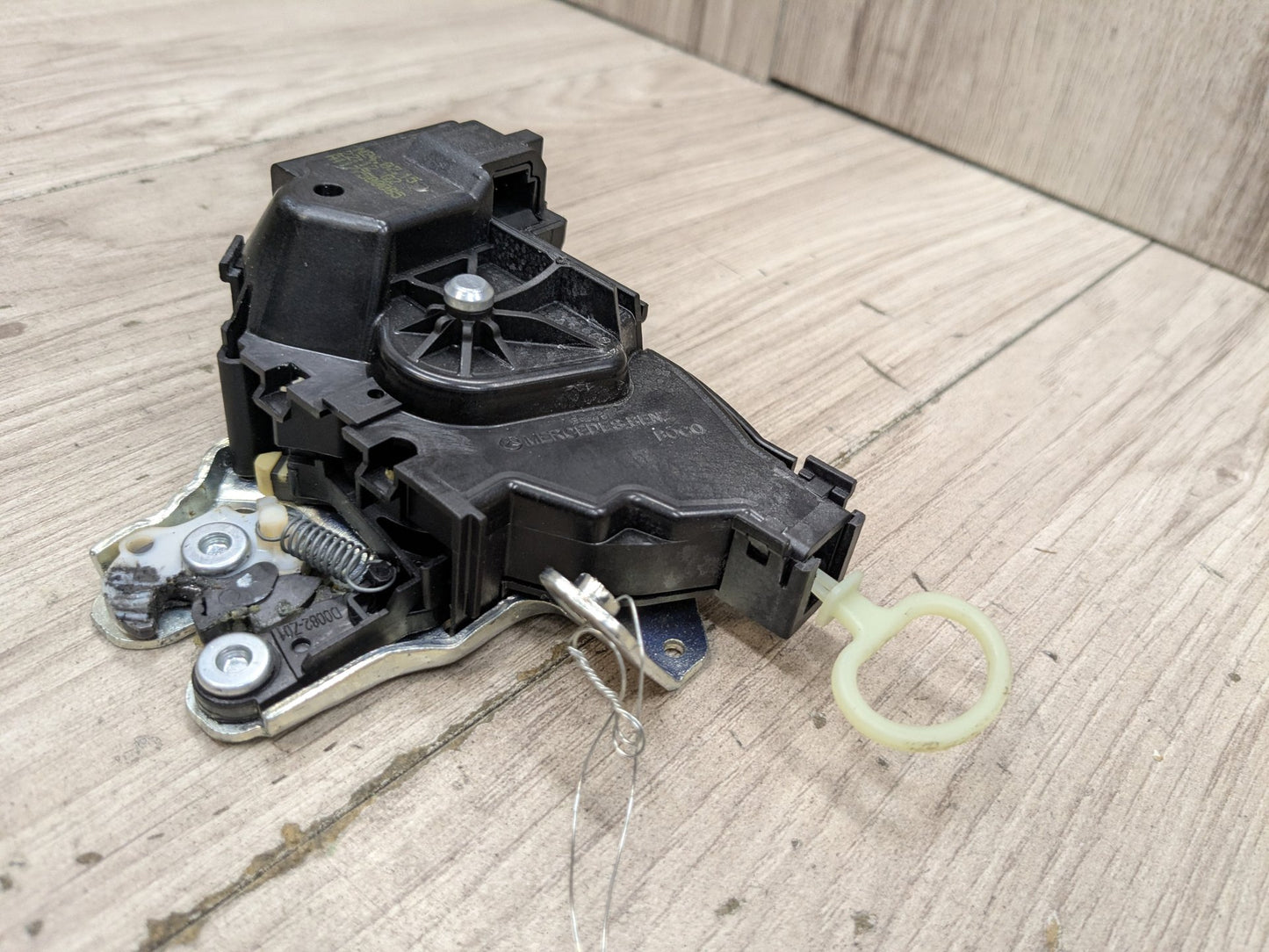 2015-2021 Mercedes-Benz C43 W205 Liftagte Trunk Lid Liftgate Lock Latch Actuator A1177500085