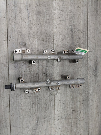 12-23 OEM BMW F30 G30 540 740 Engine Pressure Fuel Injector Rail Line B58 F34