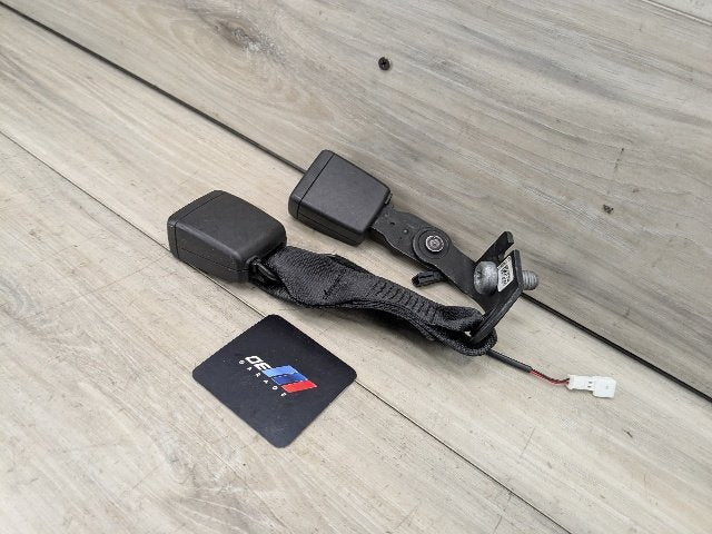 20-24 OEM BMW F44 228 M235 Rear Center Middle Seatbelt Seat Belt Buckle