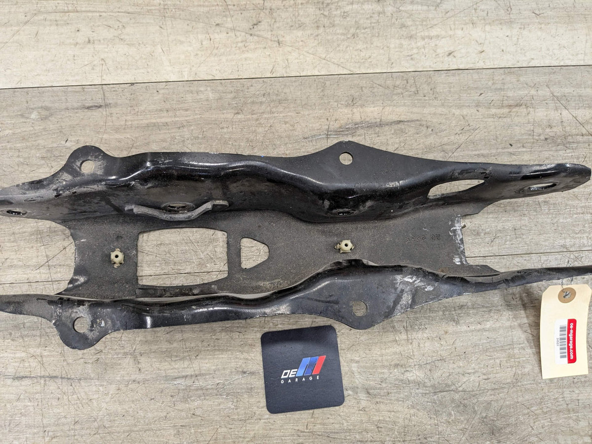 2020 BMW X5 G05 Rear Right Passenger Control Arm 6878031 19-23 OEM BMW G05 G06 G07 X5 X6 X7 Rear Left Driver Side Forward Control Arm OEM