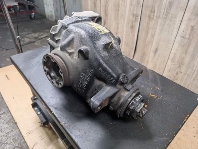 07-13 OEM BMW E82 E90 E92 N54 N55 Automatic Rear Differential Axle Carrier 3.46
