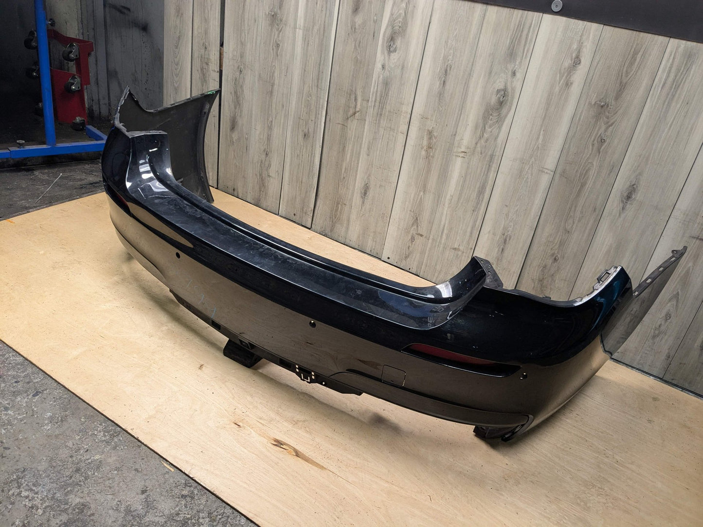 *09-15 OEM BMW F01 F02 740 750 Rear Bumper M SPORT Cover w/ PDC Holes Black 475 Black BLACK SAPPHIRE METALLIC (475)
