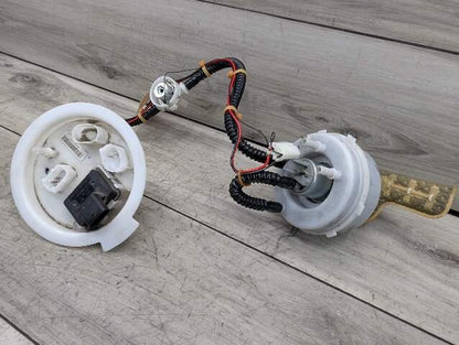 2011 - 2016 BMW 528i F10 Fuel Gas Tank Sending Unit Assembly 7308433 N20B20O0