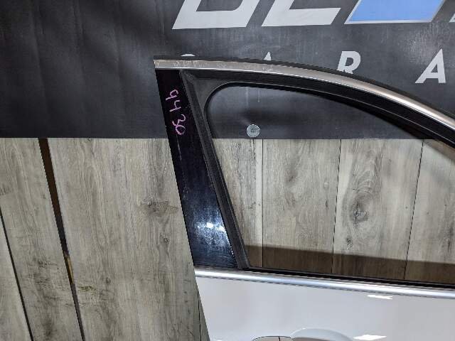 *16-22 OEM BMW F48 X1 Front Right Passenger Side Door Shell Panel White 300