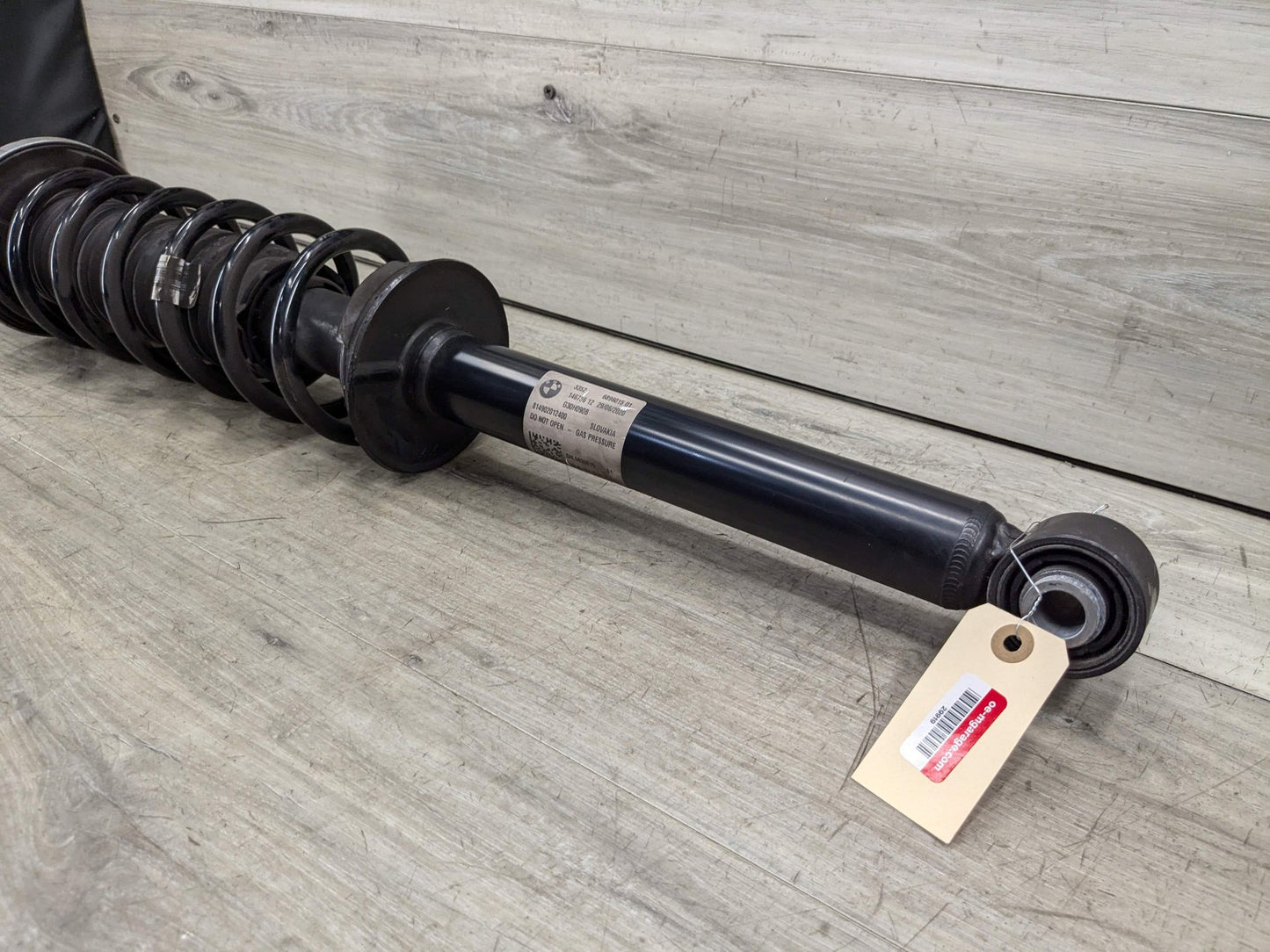 2021 BMW 540i G30 Rear Left or Right Spring Strut Shock Absorber 6896015 21-22 OEM BMW G30 540 REAR Left Right Side Strut Shock Absorber w/ Spring