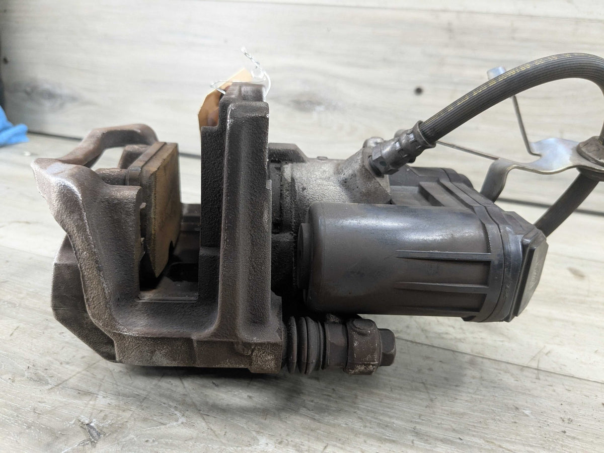 OEM BMW G20 G22 G23 G26 G42 330 M340 430 M440 REAR Left Driver Brake Caliper
