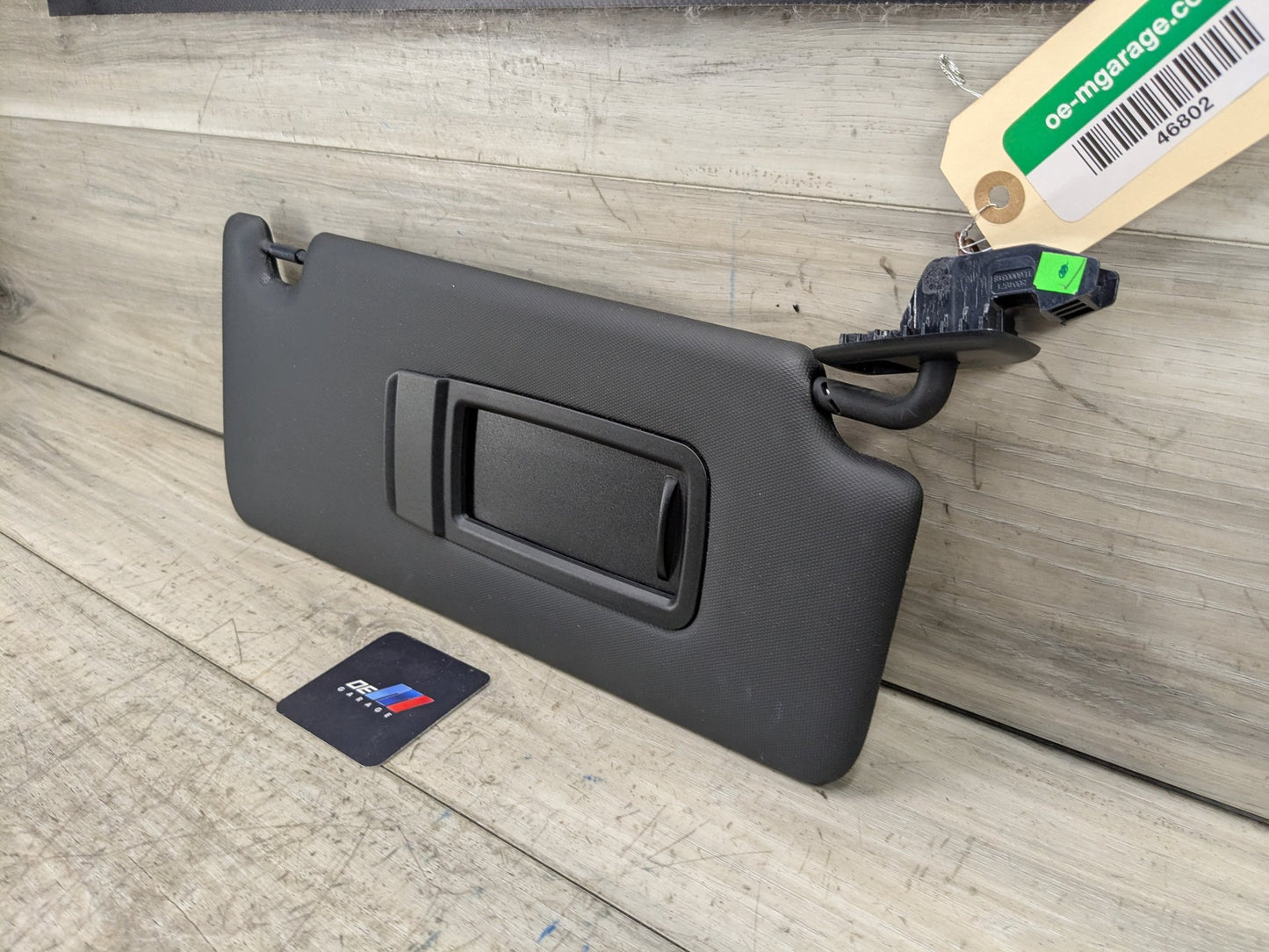 2020 BMW 330i G20 Front Right Passenger Sun Visor 8092728 19-24 OEM BMW G20 G80 330 M340 M3 Right Passenger Side Interior Sun Visor Black