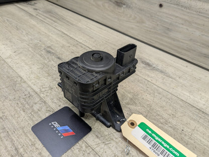 09-13 OEM BMW E70 E90 X5 335D M57N2 Diesel Emission Fluid Transfer Pump SCR
