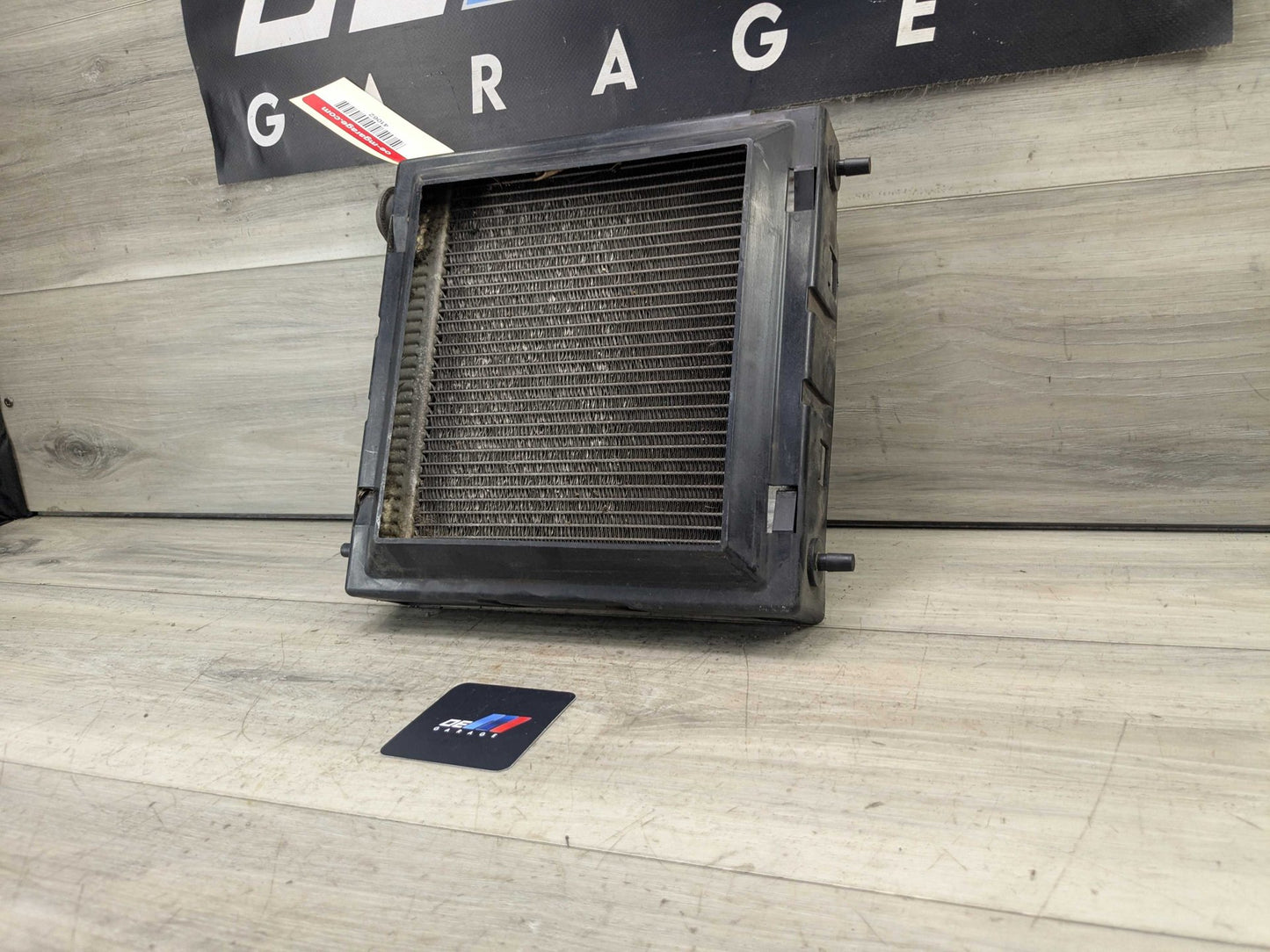 2018 BMW M550i G30 Left or Right Secondary Auxiliary radiator 8619383 OEM BMW F90 F93 G12 G16 G30 M5 M8 Secondary Auxiliary Coolant Remote Radiator