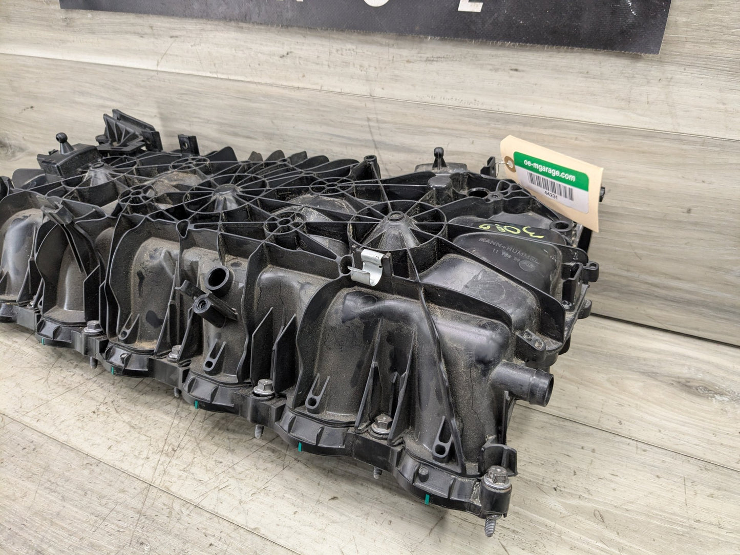 OEM BMW G01 G05 G12 G20 G42 G30 M340 M440 X3 Engine B58 Intake Manifold 8647977