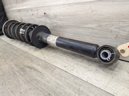 2017 BMW 540i G30 Rear Left Driver Spring Strut Shock Absorber 6866617 OEM BMW G30 530 540 REAR Left Right Side Suspension Strut Shock Absorber Spring
