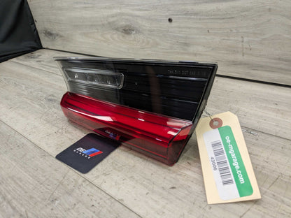 2019 BMW 330i G20 Rear Right Passenger Inner Tail Light 7420456 19-21 OEM BMW G20 G80 330 M340 M3 Rear Right Passenger LED Inner Stop Tail Light