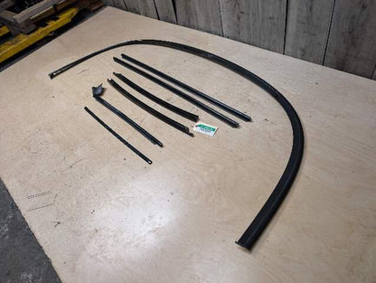 OEM BMW E88 135 Front Rear Door Exterior Trim Molding High Gloss Black SET of 7
