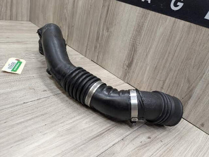 08-13 OEM BMW E88 E90 E92 E93 135 335 Engine Turbo Air Duct