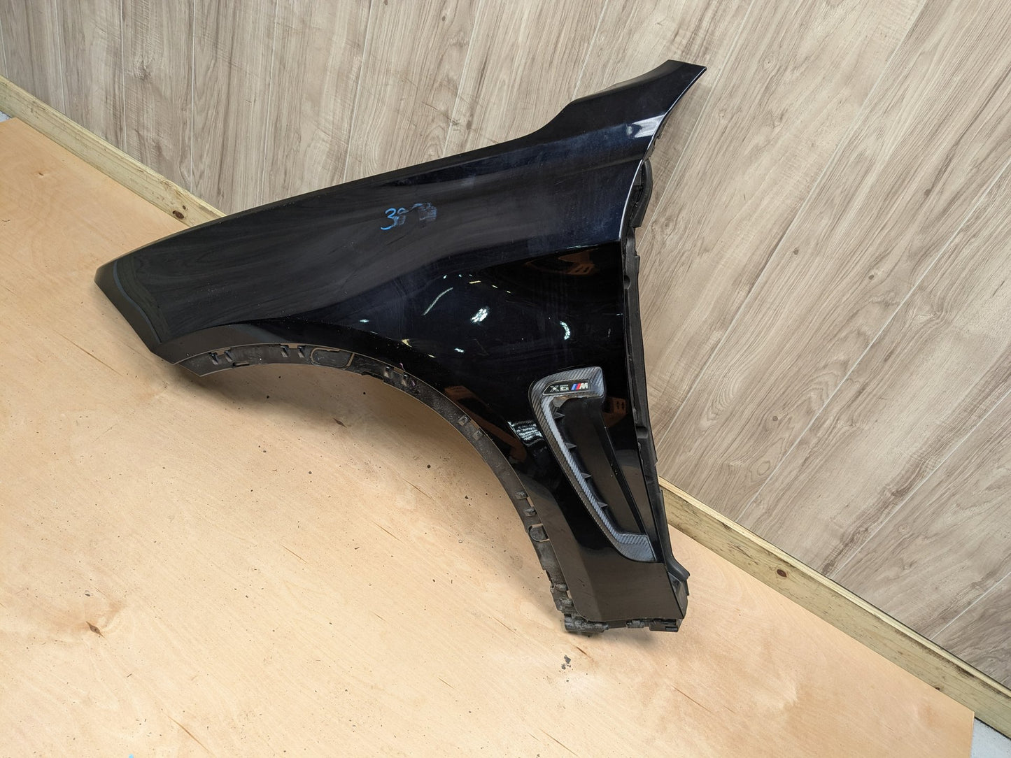 15-18 OEM BMW F86 X6M Front Left Driver Side Fender Panel Black 416 CARBONSCHWARZ METALLIC (416)