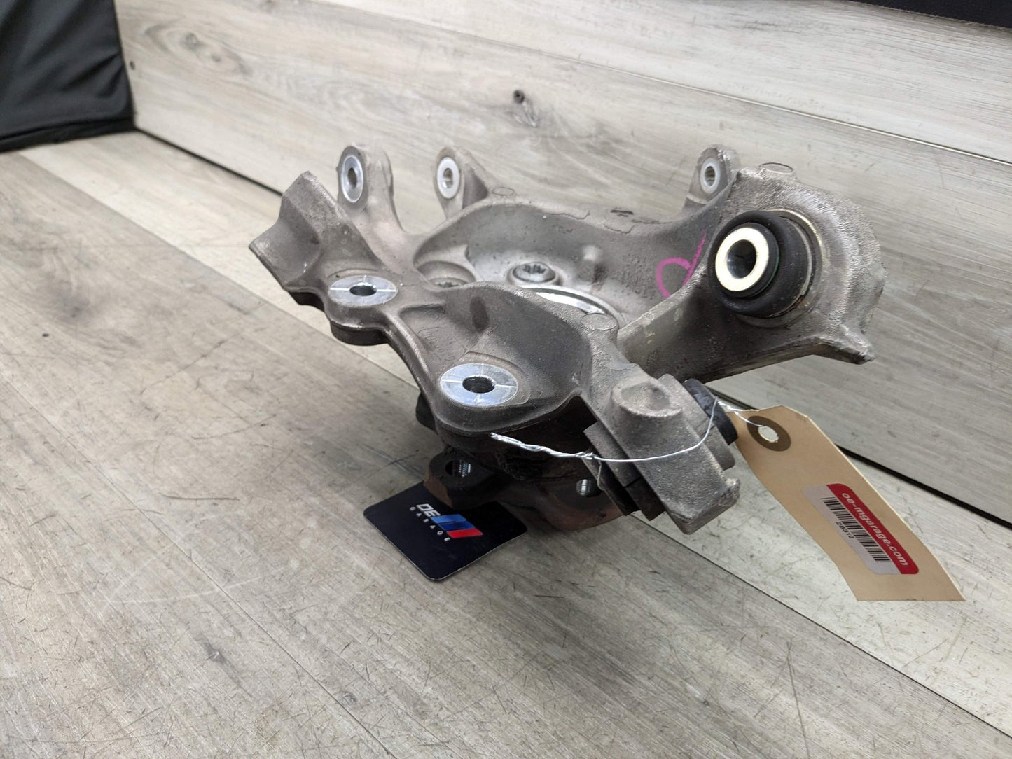 2021 BMW 330i G20 Rear Right Passenger Spindle Knuckle w/ Bearing 6899306 19-24 OEM BMW G20 330 M340 REAR Right Passenger Knuckle Hub Spindle Bearing RWD