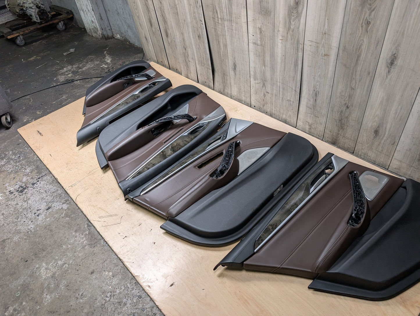 17-20 OEM BMW G30 Front Rear Interior Trim Door Panels SET Leather Brown