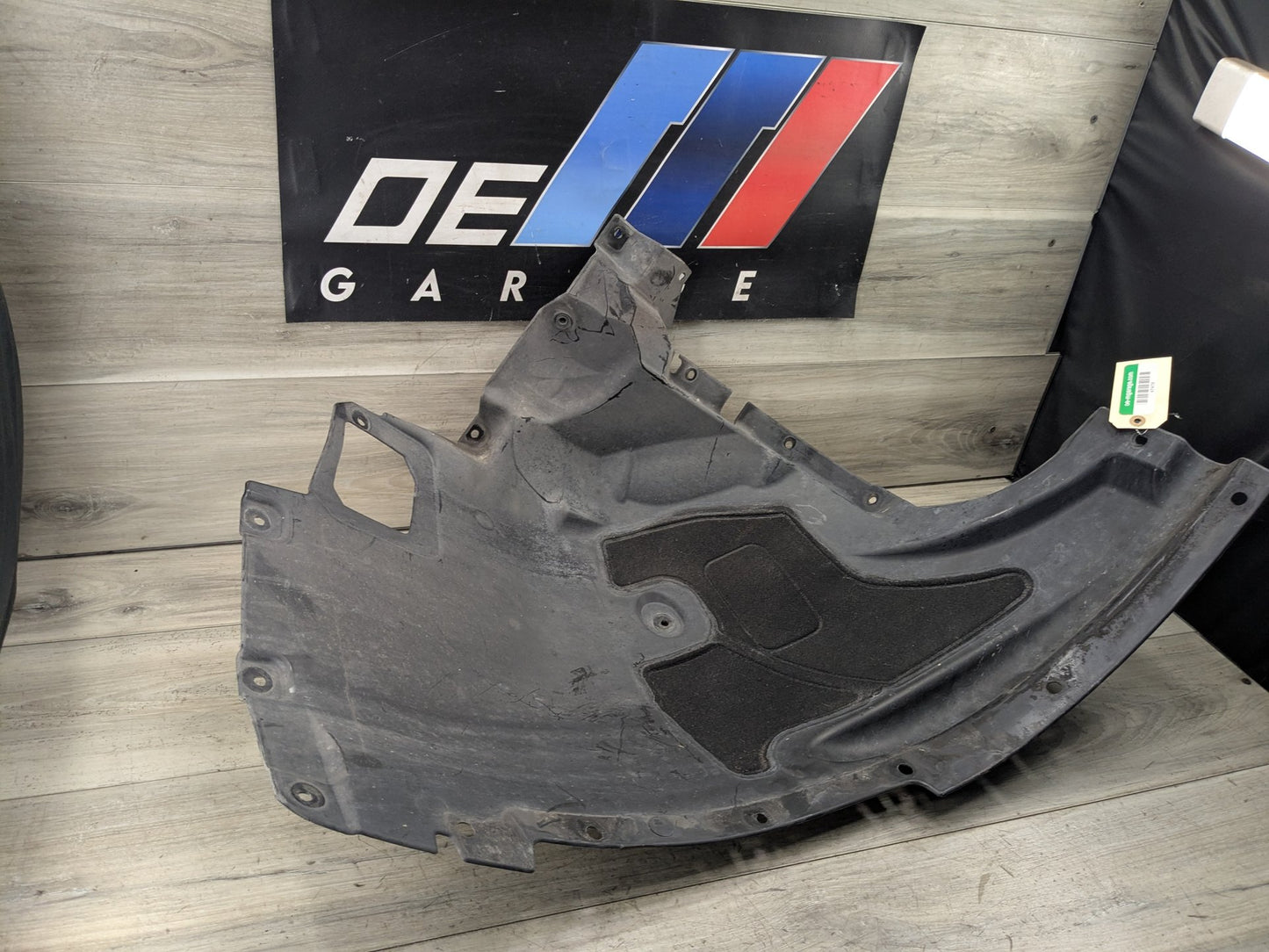 14-18 OEM BMW F15 F85 X5 X5M Right Passenger Fender Liner Wheel Splash Shield