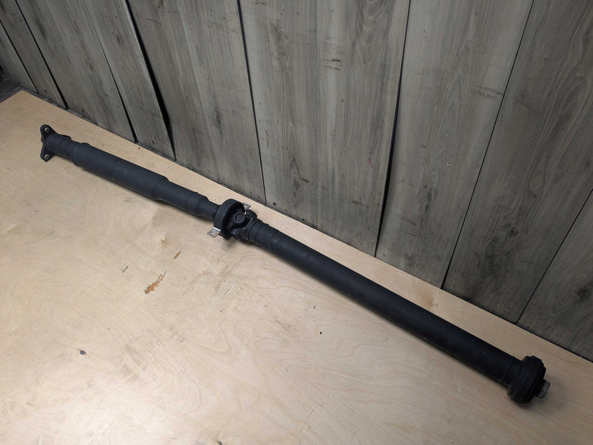 2021 BMW X5 G05 Rear Propeller Driveshaft Drive Shaft 8487410 19-23 OEM BMW G05 G06 X5 X6 40i RWD Rear Driveshaft Drive Shaft Propeller B58C OEM