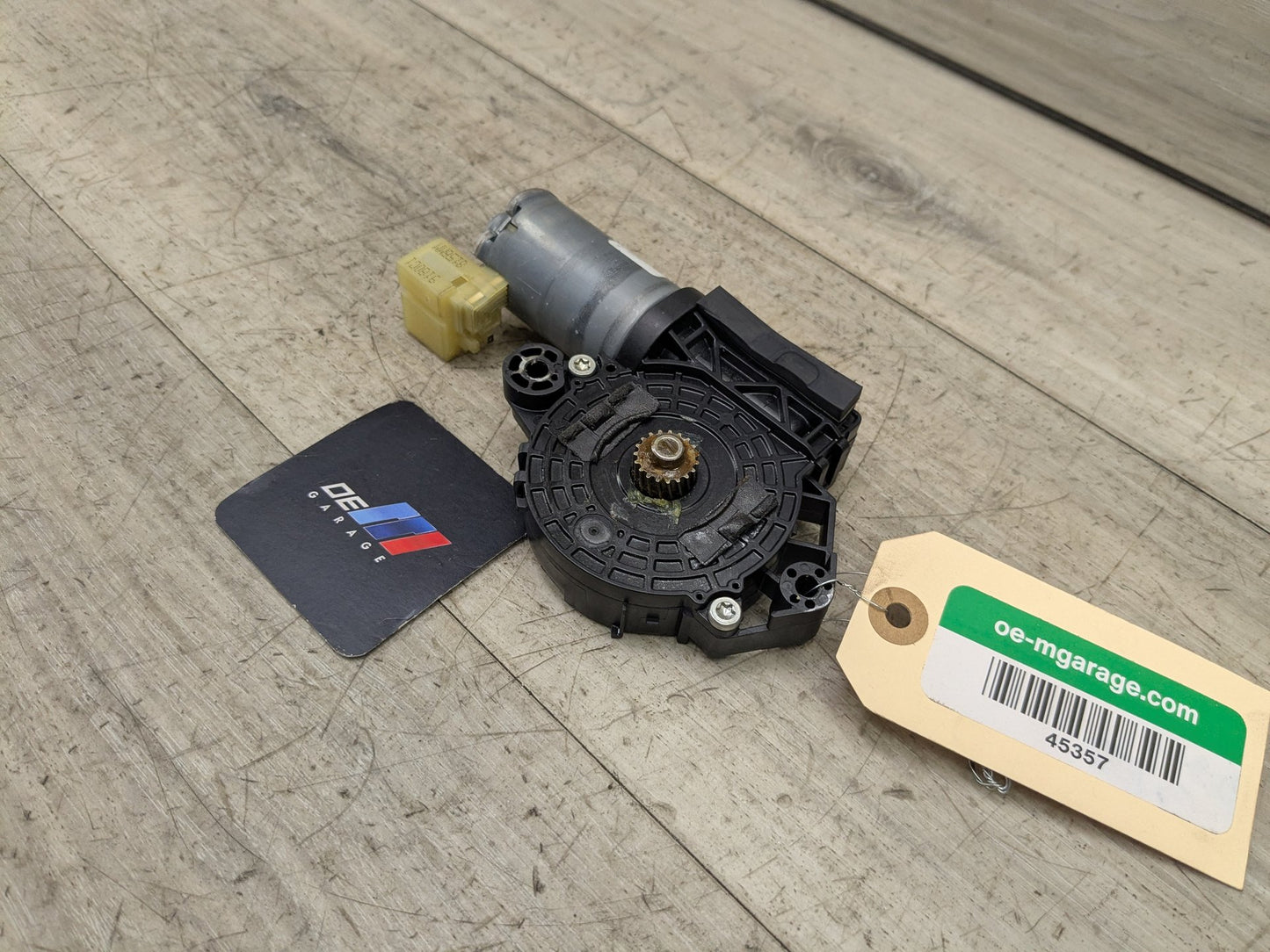 18-23 OEM AUDI Q5 SQ5 Rear Panoramic Sunroof Sun Moon Motor