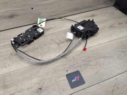 2019 BMW 330i G20 Liftgate Trunk Lid Liftgate Lock Latch Actuators SET 7383561 OEM BMW F90 F97 G01 G12 G22 G30 X3 M5 Trunk Lid Actuator Latch Lock System SET