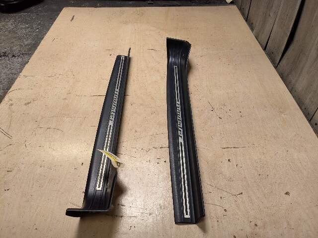 1996 - 2003 BMW Z3 E36 Front Left Right Scuff Plate Door Sill SET 8397501 M54B25O0