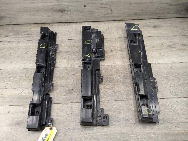 2011 - 2016 BMW 335i F30 Left Driver Side Skirt Rocker Panel Brackets SET 7256915 N55B30M0
