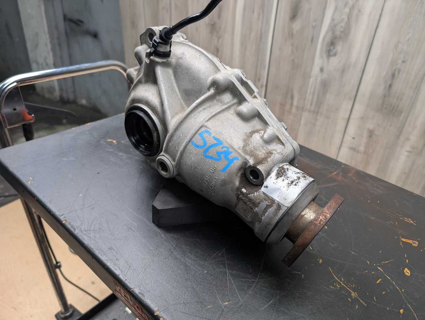 2014-2018 BMW X5 F15 Front Axle Carrier Differential 7567345 OEM BMW F25 F26 X3 AWD Front Differential Axle Gearbox Carrier AT 3.38